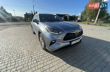 Позашляховик / Кросовер Toyota Highlander 2020 в Самборі