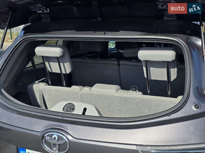 Внедорожник / Кроссовер Toyota Highlander 2015 в Тернополе фото 24 Внедорожник / Кроссовер Toyota Highlander 2015 в Тернополе