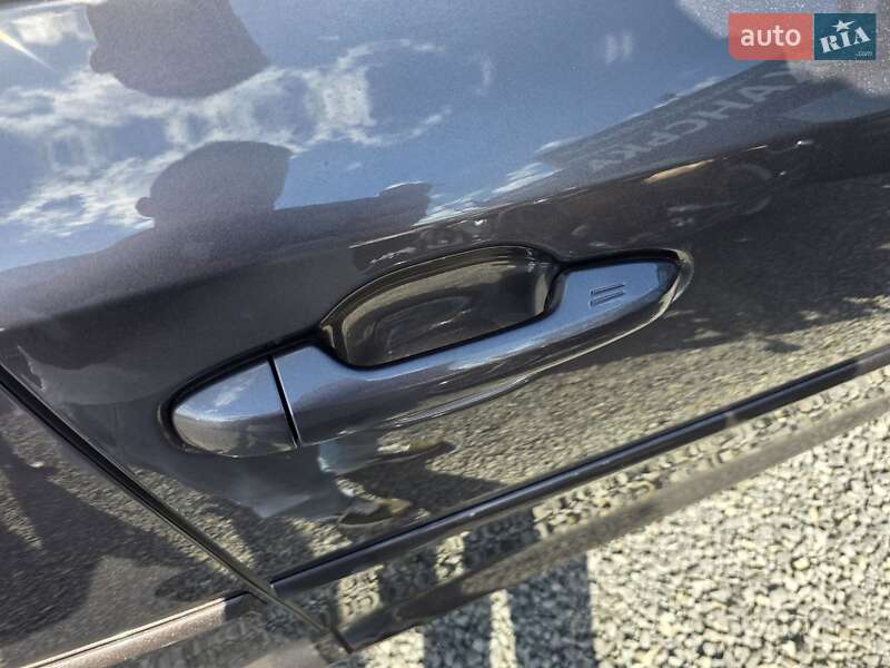 Внедорожник / Кроссовер Toyota Highlander 2015 в Тернополе фото 38 Внедорожник / Кроссовер Toyota Highlander 2015 в Тернополе