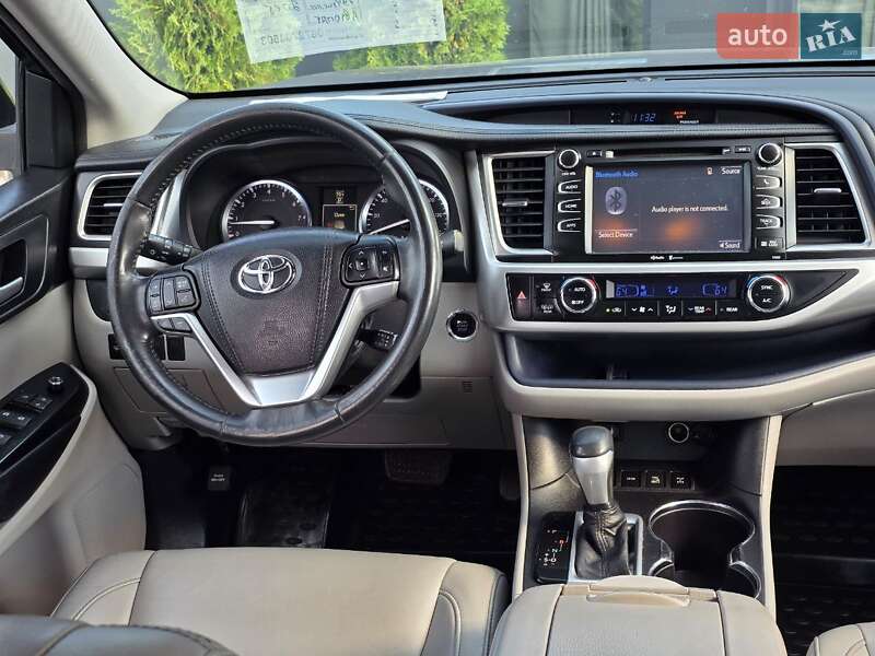 Внедорожник / Кроссовер Toyota Highlander 2015 в Тернополе фото 45 Внедорожник / Кроссовер Toyota Highlander 2015 в Тернополе