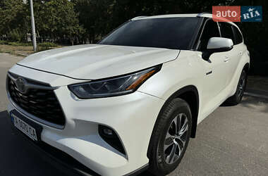 Позашляховик / Кросовер Toyota Highlander 2020 в Києві