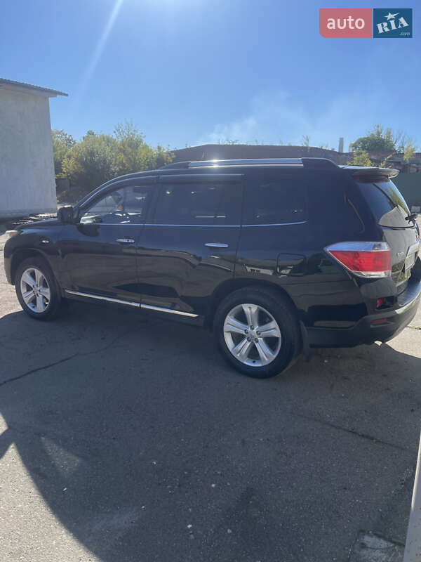 Внедорожник / Кроссовер Toyota Highlander 2013 в Житомире фото 6 Внедорожник / Кроссовер Toyota Highlander 2013 в Житомире