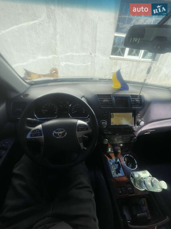 Внедорожник / Кроссовер Toyota Highlander 2013 в Житомире фото 21 Внедорожник / Кроссовер Toyota Highlander 2013 в Житомире