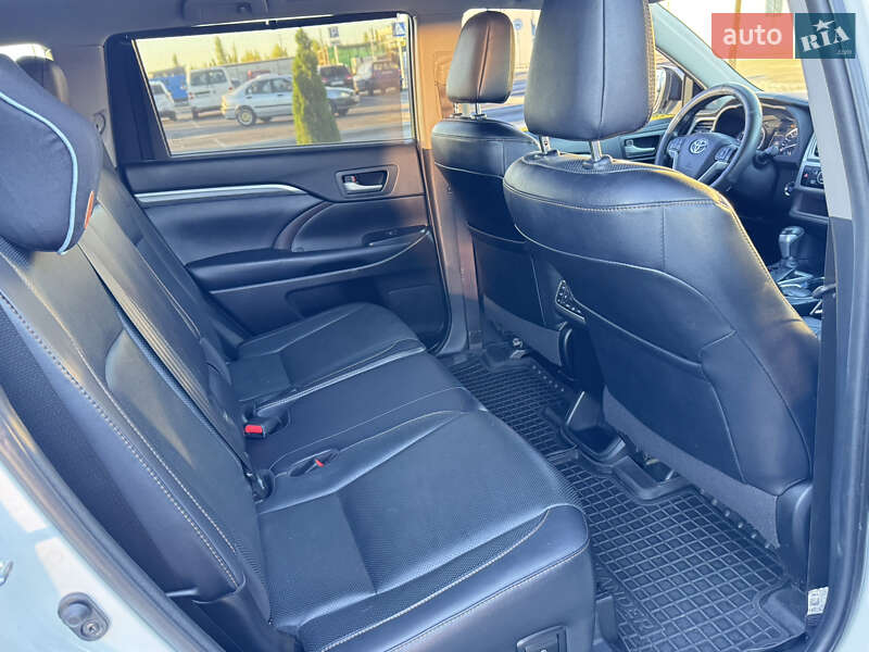 Внедорожник / Кроссовер Toyota Highlander 2019 в Киеве фото 13 Внедорожник / Кроссовер Toyota Highlander 2019 в Киеве