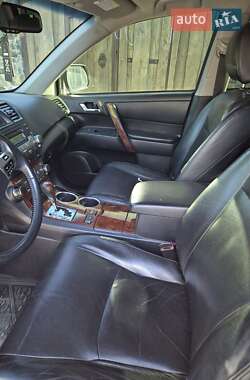 Позашляховик / Кросовер Toyota Highlander 2012 в Подільську