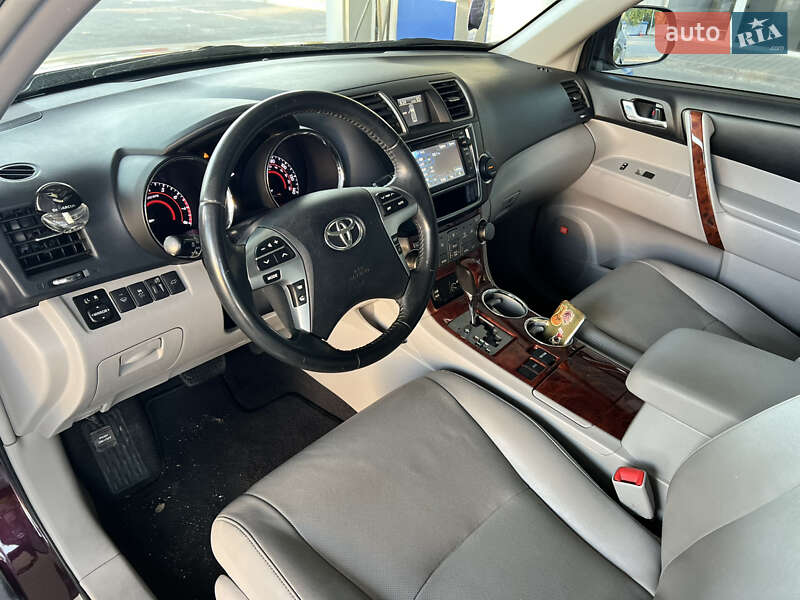 Позашляховик / Кросовер Toyota Highlander 2013 в Миколаєві фото 8 Позашляховик / Кросовер Toyota Highlander 2013 в Миколаєві