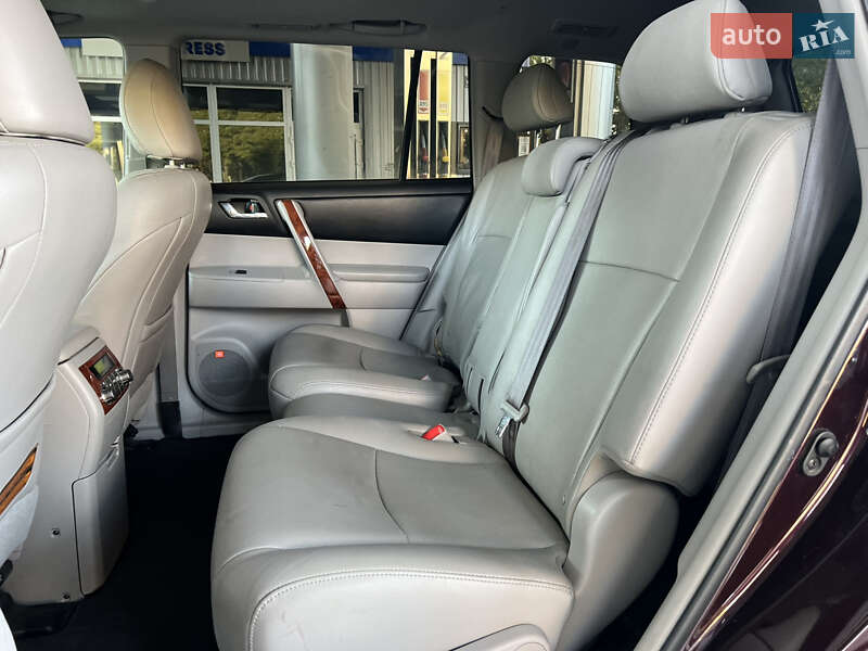 Позашляховик / Кросовер Toyota Highlander 2013 в Миколаєві фото 11 Позашляховик / Кросовер Toyota Highlander 2013 в Миколаєві