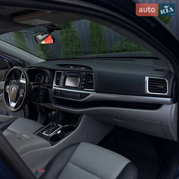 Внедорожник / Кроссовер Toyota Highlander 2014 в Днепре