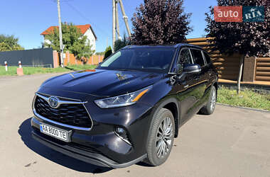 Внедорожник / Кроссовер Toyota Highlander 2021 в Киеве