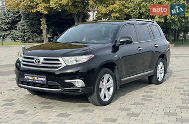 Внедорожник / Кроссовер Toyota Highlander 2013 в 