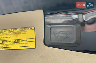Внедорожник / Кроссовер Toyota Highlander 2013 в 