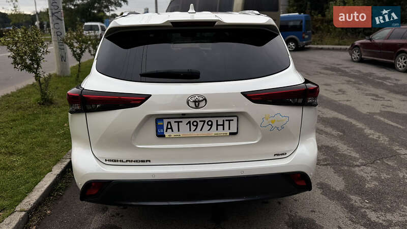 Внедорожник / Кроссовер Toyota Highlander 2020 в Черновцах