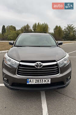 Внедорожник / Кроссовер Toyota Highlander 2016 в Киеве