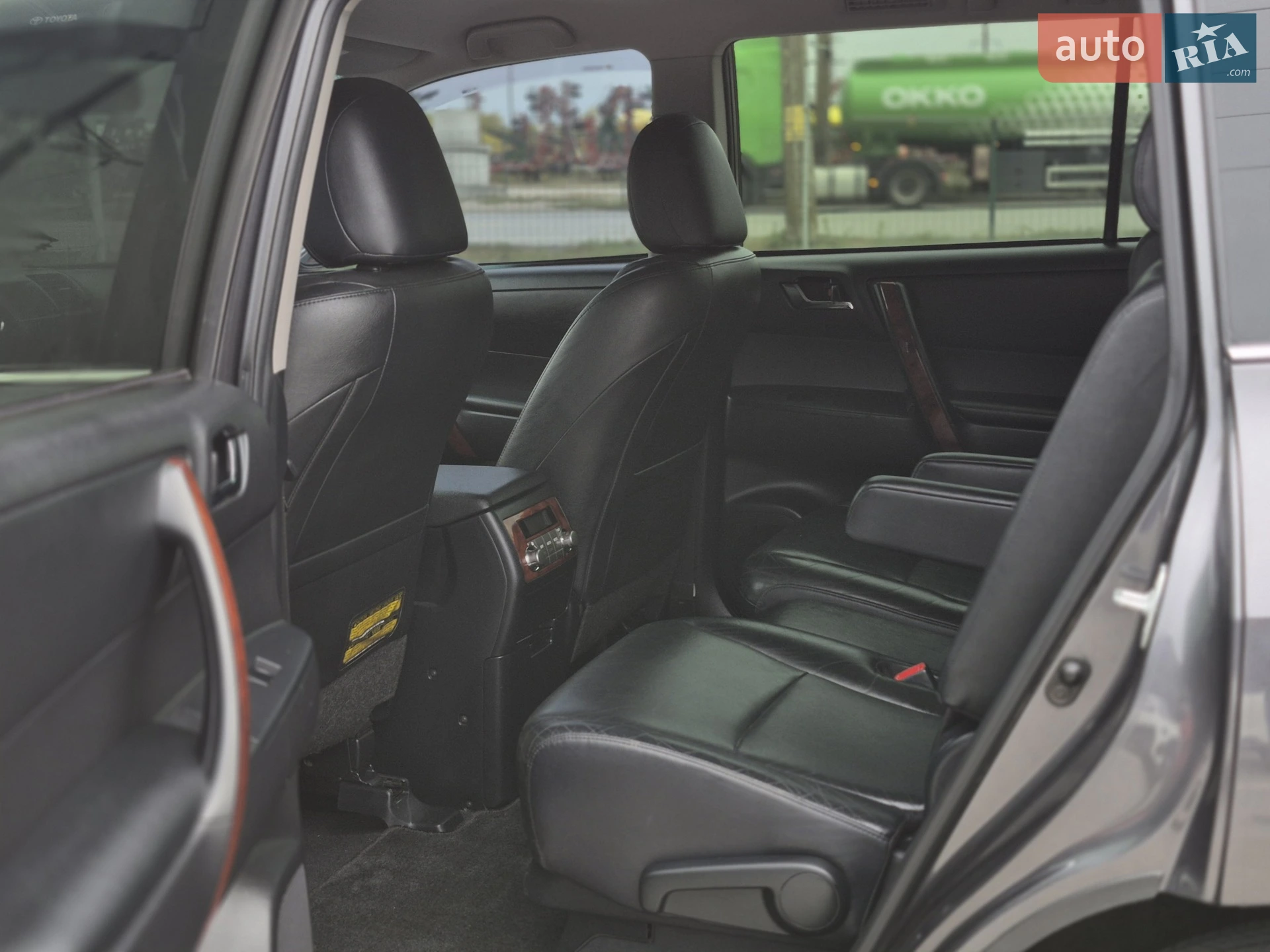 2011 Toyota Highlander - мініатюра 12