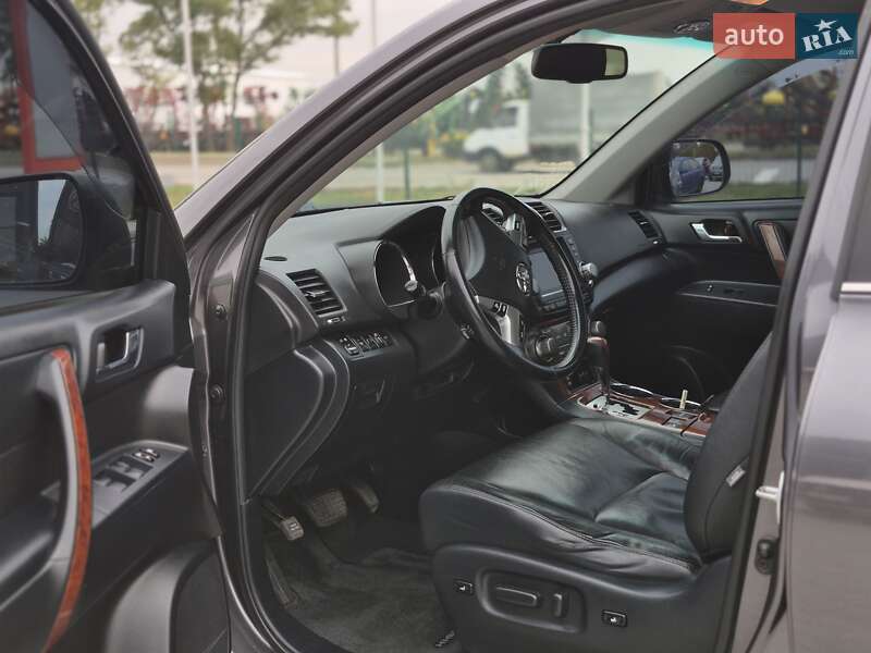 Позашляховик / Кросовер Toyota Highlander 2011 в Кропивницькому фото 5 Позашляховик / Кросовер Toyota Highlander 2011 в Кропивницькому