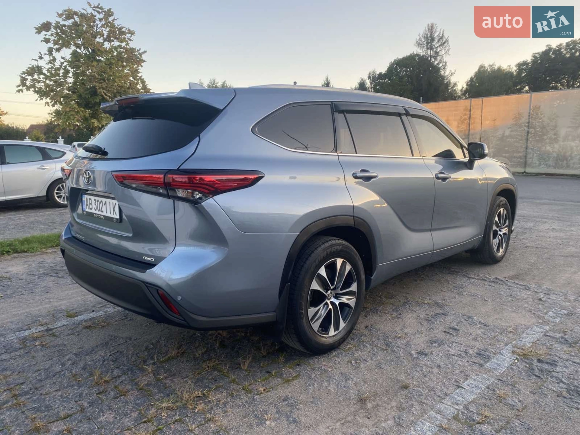 2020 Toyota Highlander - мініатюра 4