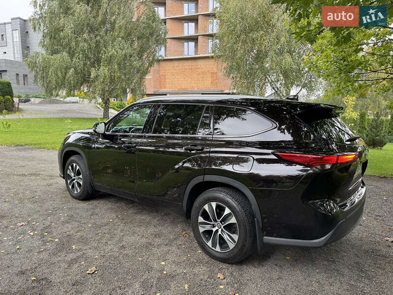 Внедорожник / Кроссовер Toyota Highlander 2021 в Хмельницком фото 5 Внедорожник / Кроссовер Toyota Highlander 2021 в Хмельницком