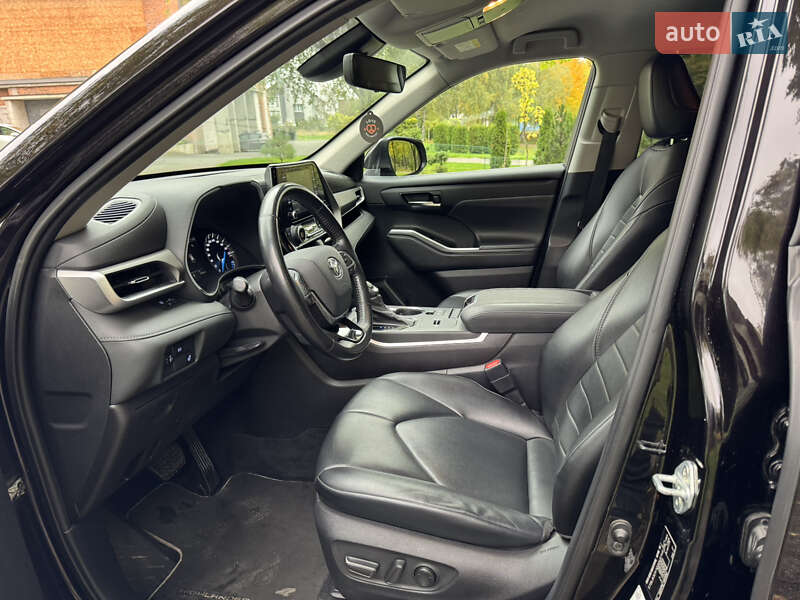 Внедорожник / Кроссовер Toyota Highlander 2021 в Хмельницком фото 18 Внедорожник / Кроссовер Toyota Highlander 2021 в Хмельницком