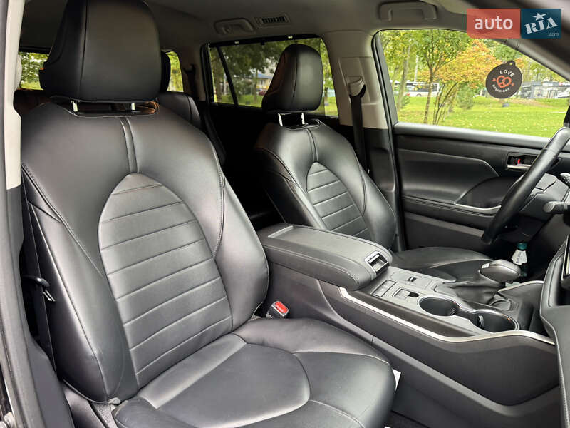 Внедорожник / Кроссовер Toyota Highlander 2021 в Хмельницком фото 34 Внедорожник / Кроссовер Toyota Highlander 2021 в Хмельницком