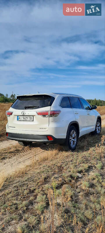 Внедорожник / Кроссовер Toyota Highlander 2014 в Киеве