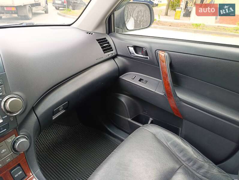 Внедорожник / Кроссовер Toyota Highlander 2011 в Николаеве фото 43 Внедорожник / Кроссовер Toyota Highlander 2011 в Николаеве