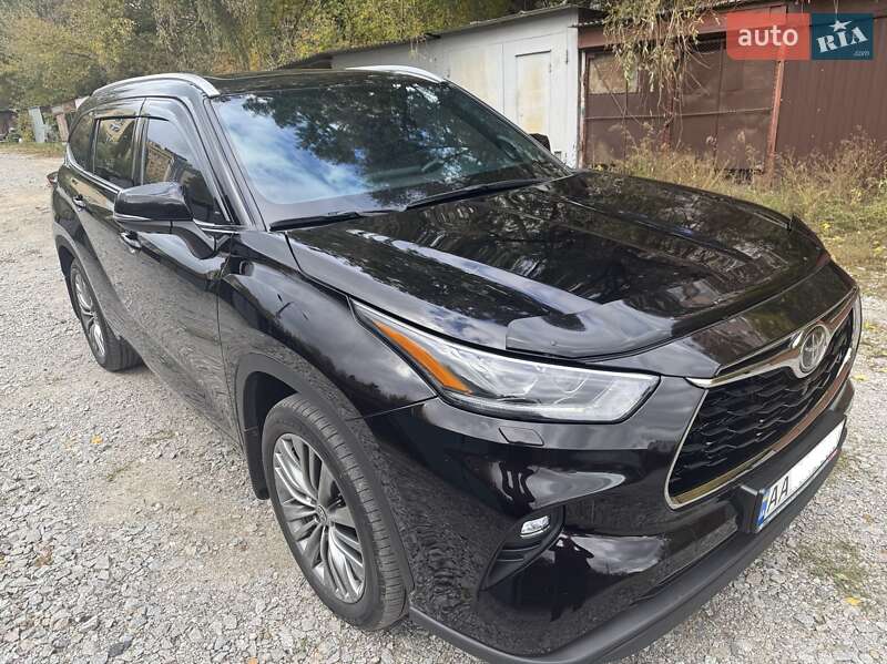 Внедорожник / Кроссовер Toyota Highlander 2020 в Киеве