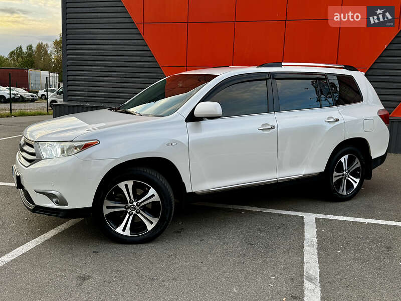 Внедорожник / Кроссовер Toyota Highlander 2012 в Киеве