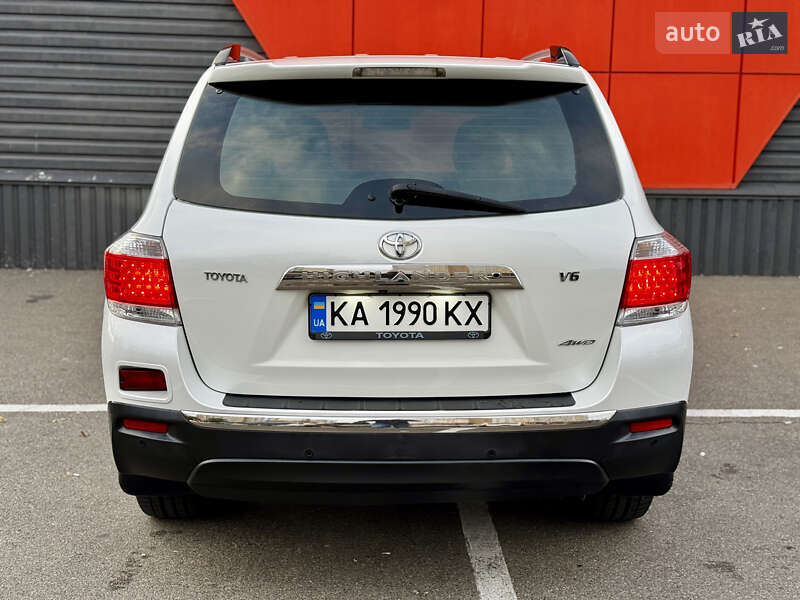 Внедорожник / Кроссовер Toyota Highlander 2012 в Киеве