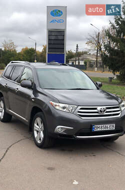 Внедорожник / Кроссовер Toyota Highlander 2012 в Конотопе