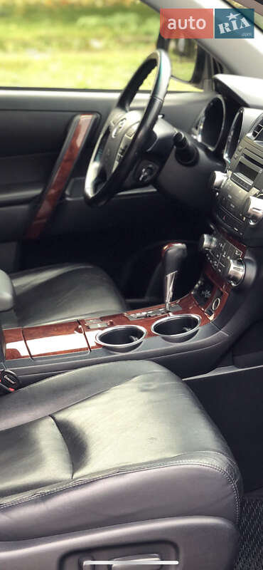 Внедорожник / Кроссовер Toyota Highlander 2012 в Конотопе фото 13 Внедорожник / Кроссовер Toyota Highlander 2012 в Конотопе