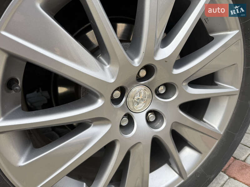 Позашляховик / Кросовер Toyota Highlander 2014 в Хмельницькому