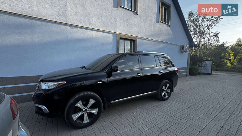 Внедорожник / Кроссовер Toyota Highlander 2011 в Новомосковске фото 3 Внедорожник / Кроссовер Toyota Highlander 2011 в Новомосковске