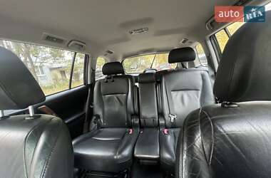Внедорожник / Кроссовер Toyota Highlander 2010 в 