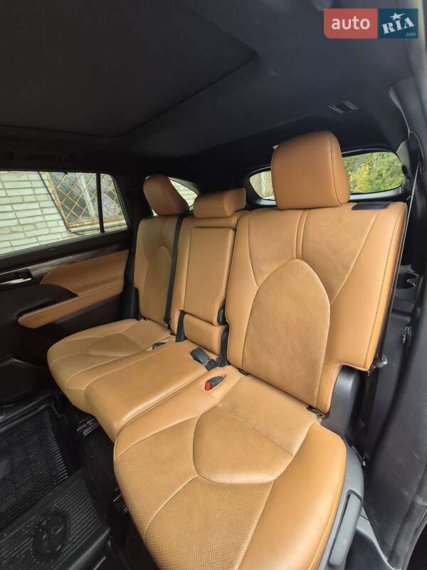 Позашляховик / Кросовер Toyota Highlander 2021 в Львові фото 5 Позашляховик / Кросовер Toyota Highlander 2021 в Львові