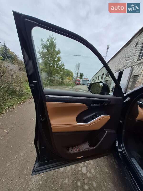 Позашляховик / Кросовер Toyota Highlander 2021 в Львові фото 6 Позашляховик / Кросовер Toyota Highlander 2021 в Львові