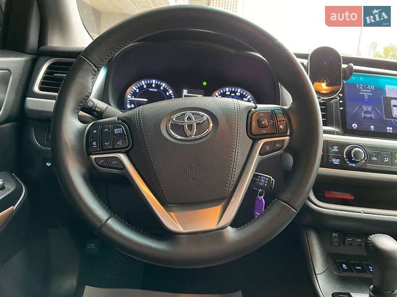 Внедорожник / Кроссовер Toyota Highlander 2018 в Киеве фото 17 Внедорожник / Кроссовер Toyota Highlander 2018 в Киеве