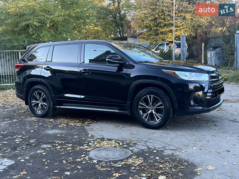 Внедорожник / Кроссовер Toyota Highlander 2017 в Хмельницком фото 2 Внедорожник / Кроссовер Toyota Highlander 2017 в Хмельницком