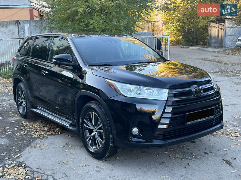 Внедорожник / Кроссовер Toyota Highlander 2017 в Хмельницком фото 17 Внедорожник / Кроссовер Toyota Highlander 2017 в Хмельницком