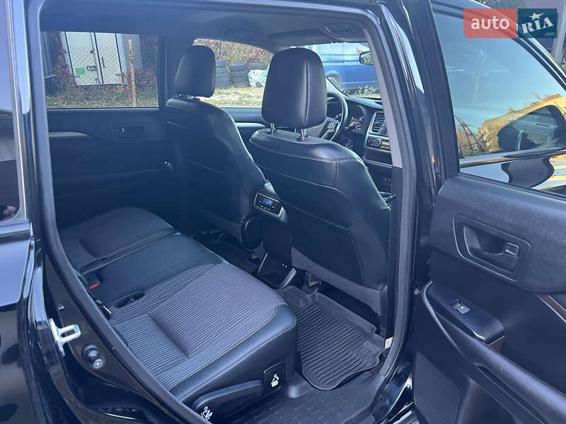 Внедорожник / Кроссовер Toyota Highlander 2017 в Хмельницком фото 54 Внедорожник / Кроссовер Toyota Highlander 2017 в Хмельницком