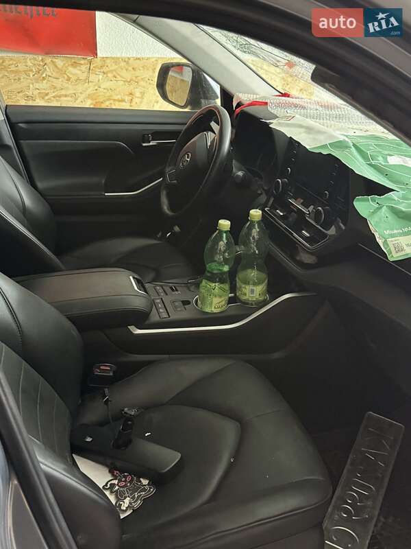 Внедорожник / Кроссовер Toyota Highlander 2020 в Киеве фото 6 Внедорожник / Кроссовер Toyota Highlander 2020 в Киеве