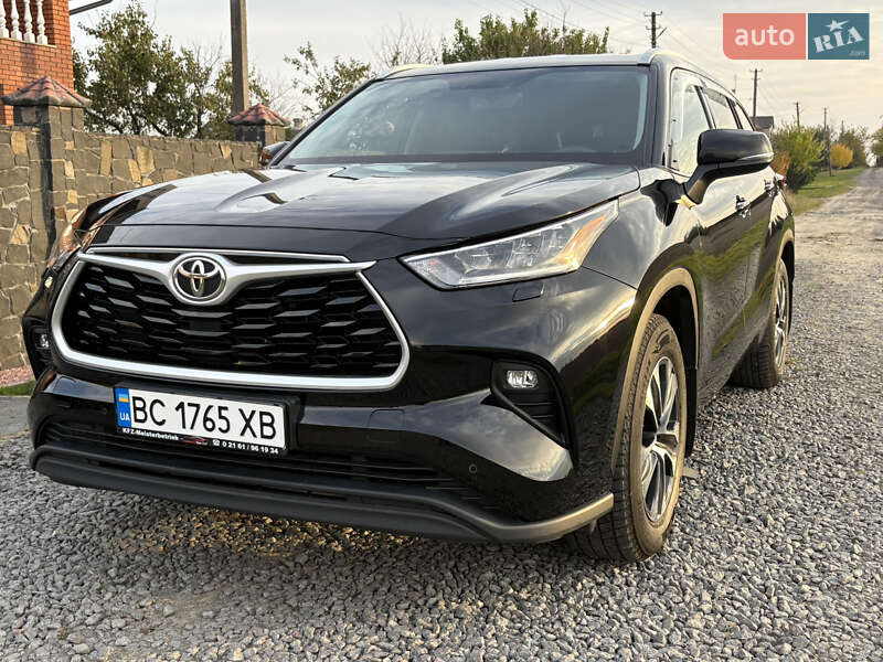 Внедорожник / Кроссовер Toyota Highlander 2020 в Луцке