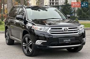 Позашляховик / Кросовер Toyota Highlander 2012 в  фото 6 Позашляховик / Кросовер Toyota Highlander 2012 в