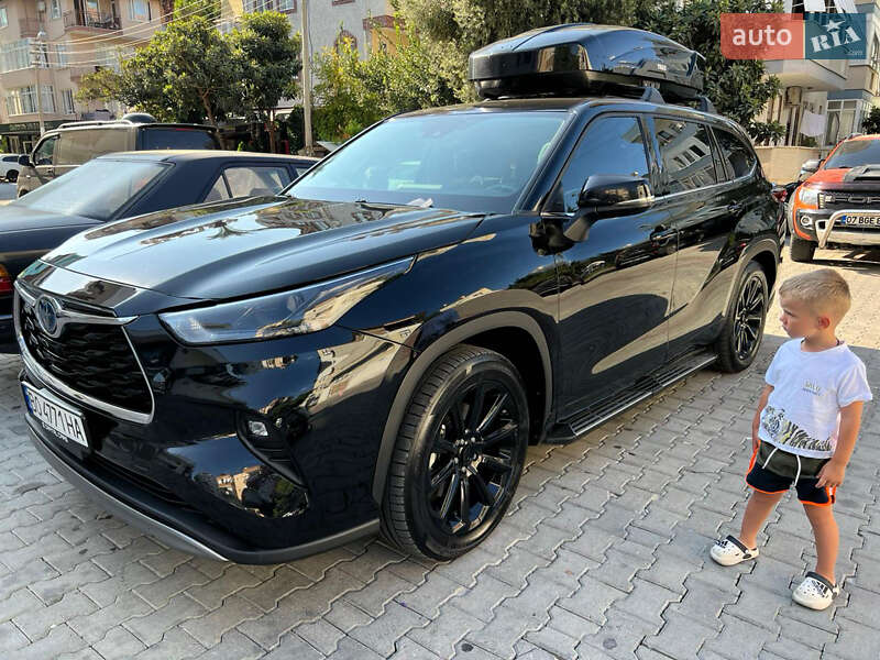 Внедорожник / Кроссовер Toyota Highlander 2022 в Кременце фото 15 Внедорожник / Кроссовер Toyota Highlander 2022 в Кременце