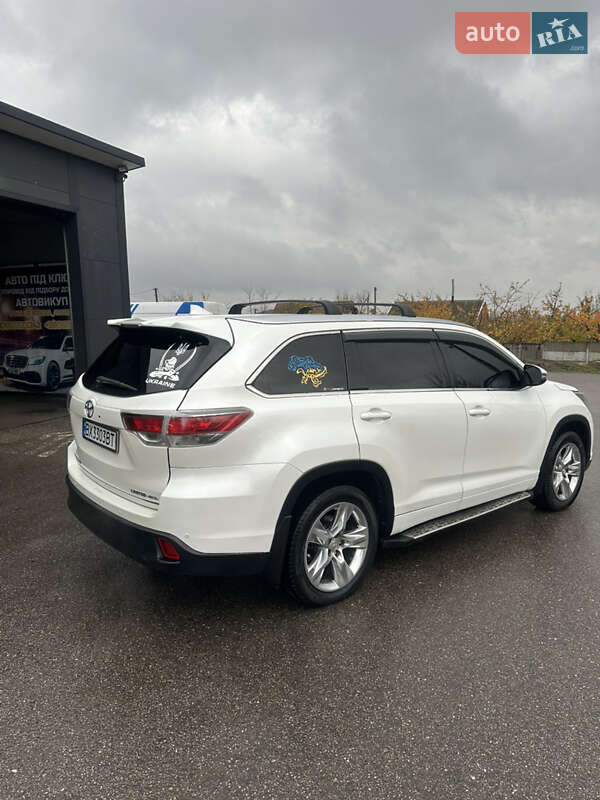 Внедорожник / Кроссовер Toyota Highlander 2014 в Харькове фото 4 Внедорожник / Кроссовер Toyota Highlander 2014 в Харькове
