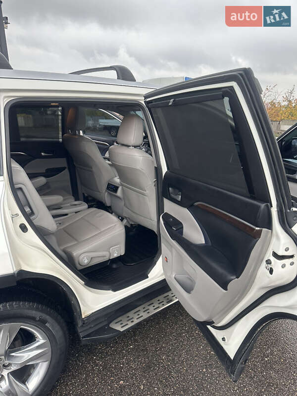 Внедорожник / Кроссовер Toyota Highlander 2014 в Харькове фото 31 Внедорожник / Кроссовер Toyota Highlander 2014 в Харькове