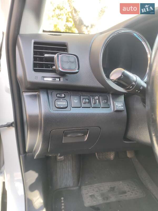 Внедорожник / Кроссовер Toyota Highlander 2010 в Киеве фото 15 Внедорожник / Кроссовер Toyota Highlander 2010 в Киеве