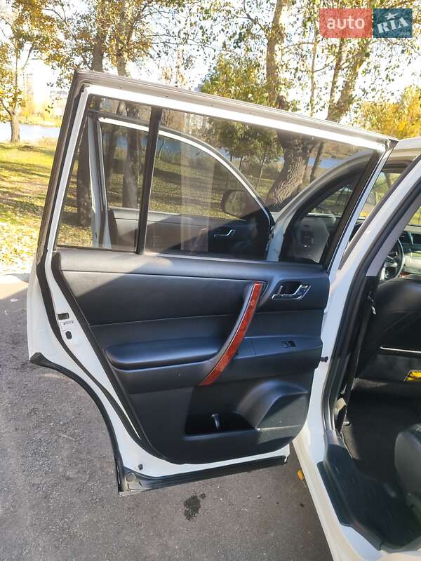 Внедорожник / Кроссовер Toyota Highlander 2010 в Киеве фото 23 Внедорожник / Кроссовер Toyota Highlander 2010 в Киеве