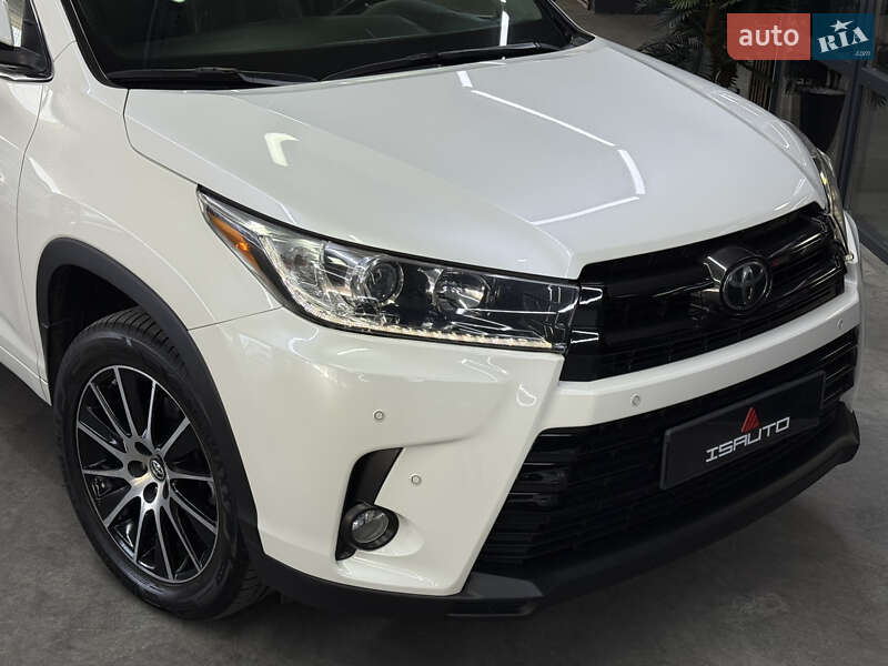 Внедорожник / Кроссовер Toyota Highlander 2018 в Одессе фото 3 Внедорожник / Кроссовер Toyota Highlander 2018 в Одессе