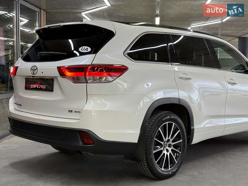 Внедорожник / Кроссовер Toyota Highlander 2018 в Одессе фото 18 Внедорожник / Кроссовер Toyota Highlander 2018 в Одессе