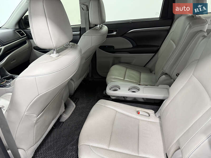 Позашляховик / Кросовер Toyota Highlander 2017 в Одесі фото 32 Позашляховик / Кросовер Toyota Highlander 2017 в Одесі